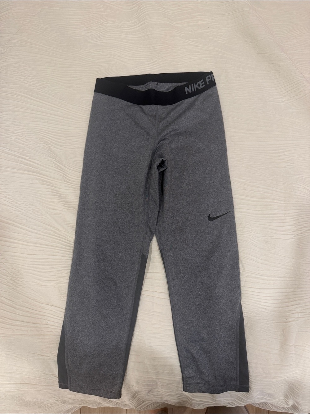 Nike Pro DriFit Women’s Cropped leggings